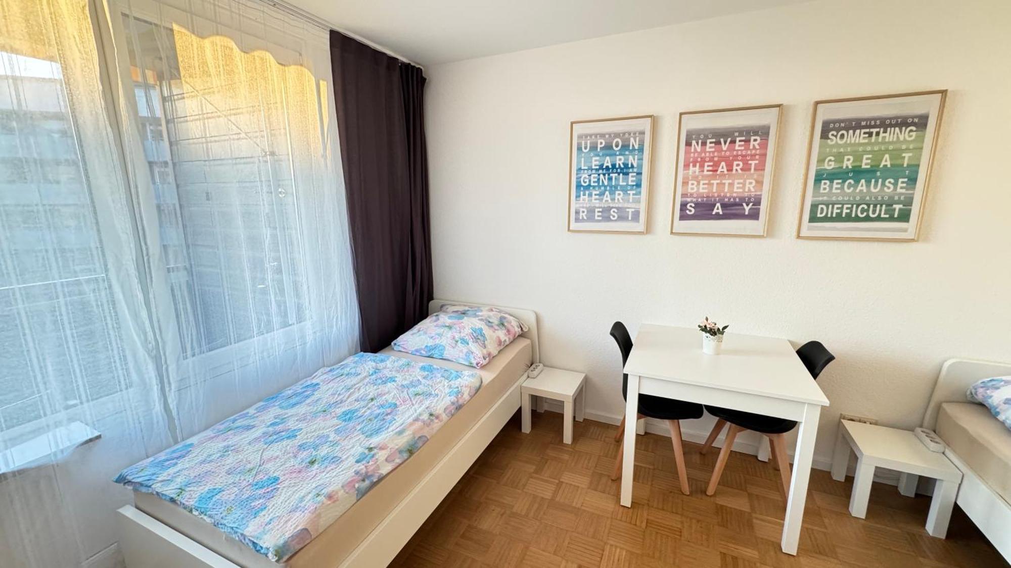 Monteur & Messezimmer Ratingen-Duesseldorf Exterior foto
